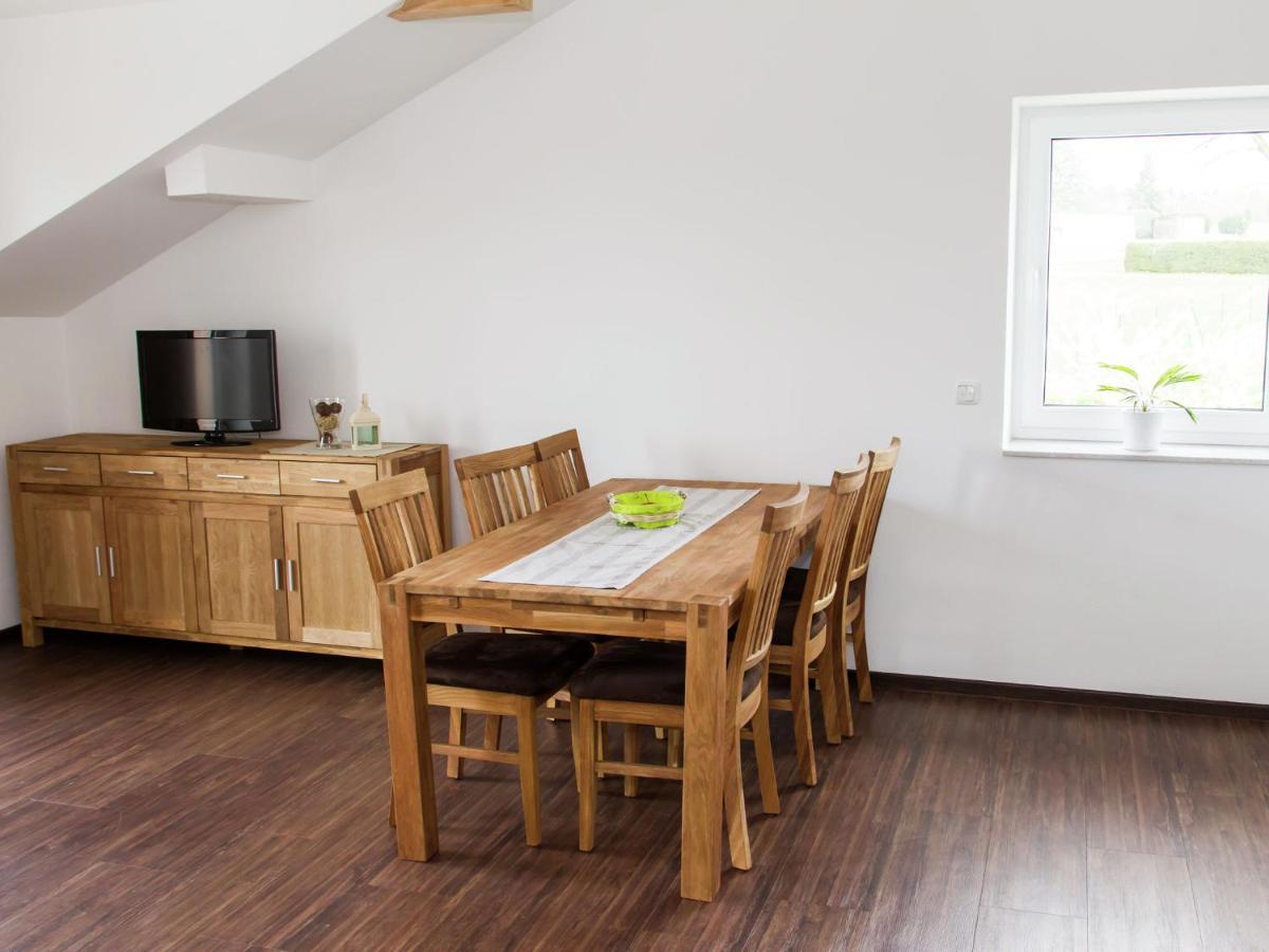 Lovely Modern Apartment With Private Terrace Ellscheid Eksteriør billede