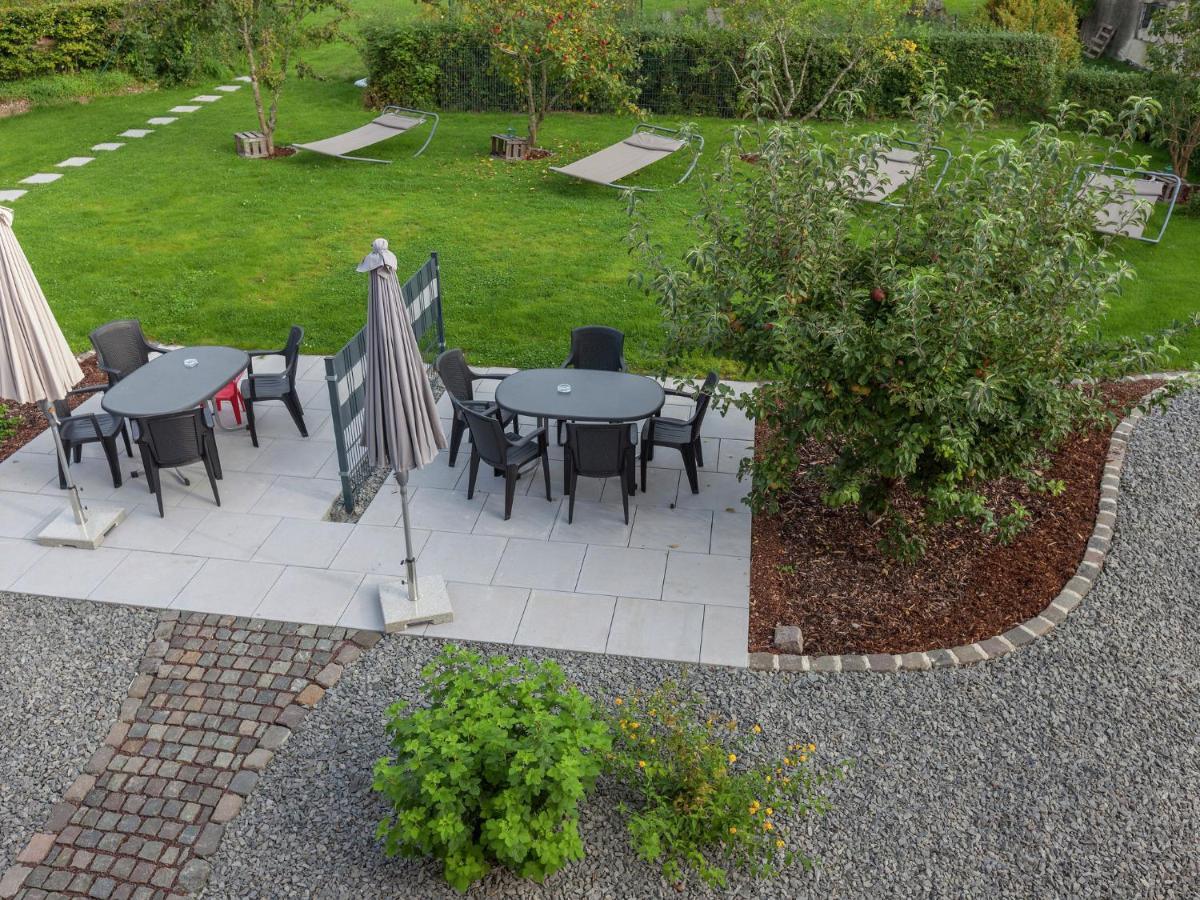 Lovely Modern Apartment With Private Terrace Ellscheid Eksteriør billede